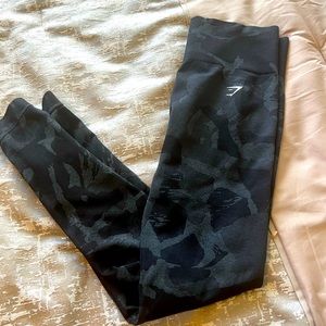 Gymshark Adapt Camo leggings Large Black